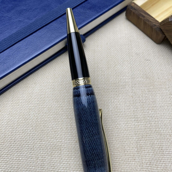 Кулькова ручка ручної роботи NV-040, джинсова тканина та епоксидна смола