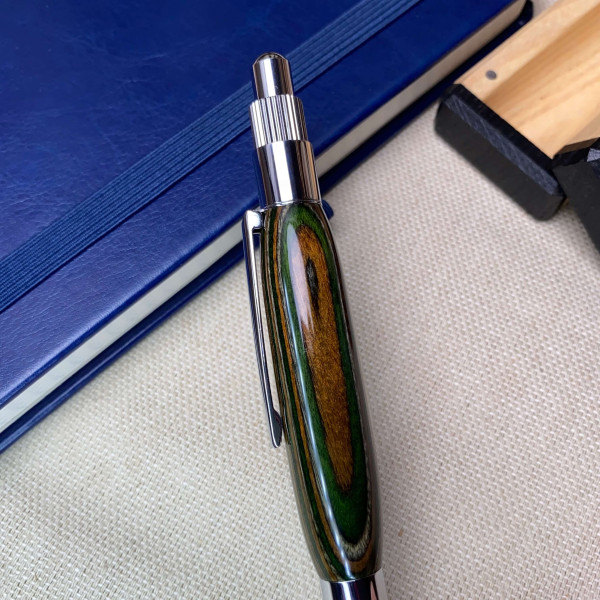 Кулькова ручка ручної роботи NV-131 мультиколір