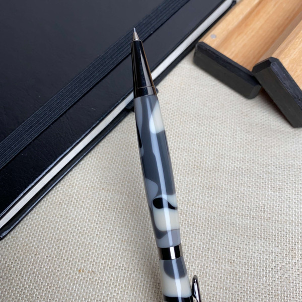 Механічний олівець ручної роботи NV-002 мілітарі акрил