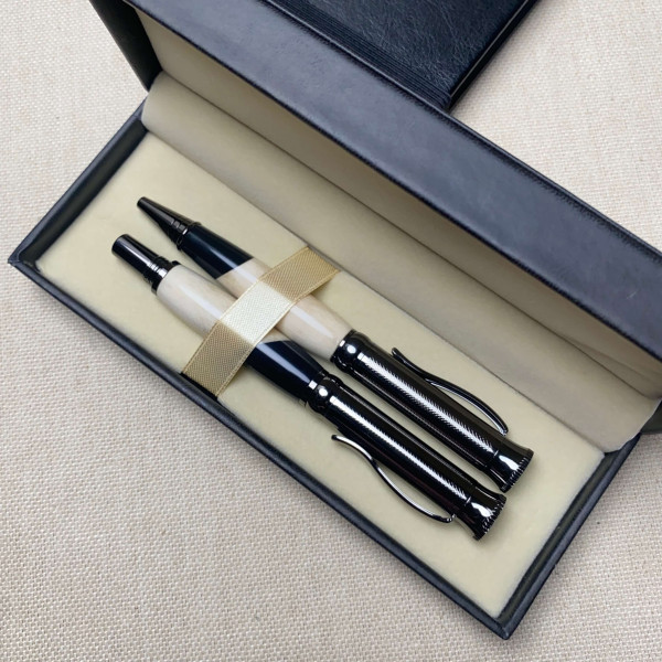 Подарунковий футляр для 1/2 ручок F-05 екошкіра (чорний)