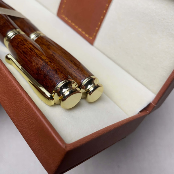 Подарунковий футляр для 1/2 ручок F-05 екошкіра (коричневий)