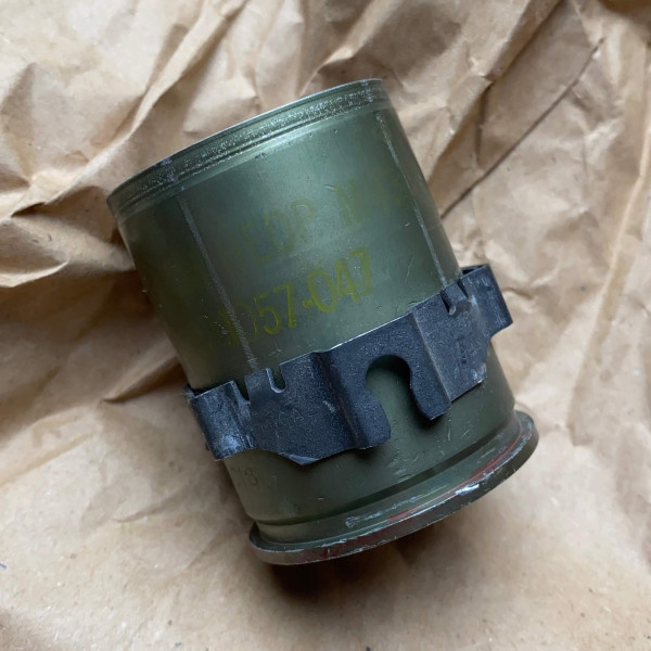 Унікальна підставка для ручки "Бойова" з дерева і справжньої гільзи