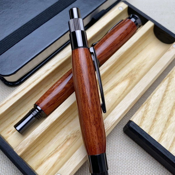 Подарунковий комплект ручок ручної роботи NV-448/131 червоне дерево - падук