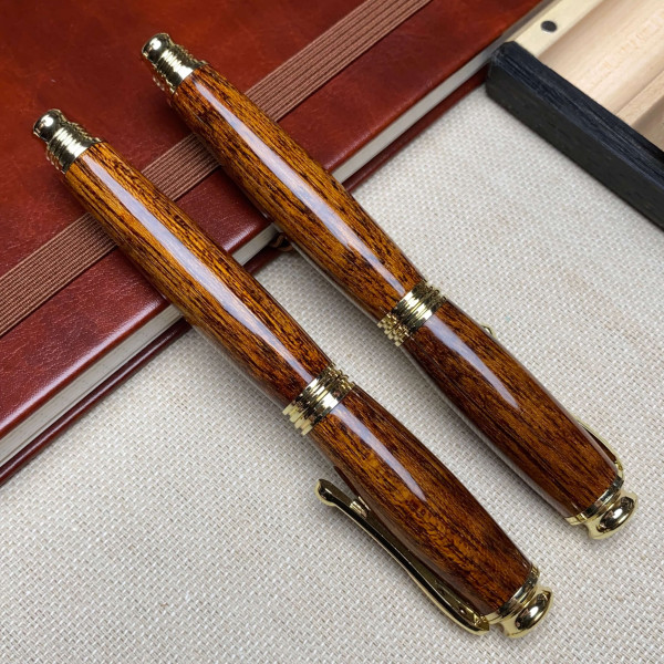 Подарунковий комплект ручок ручної роботи NV-355 тропічне червоне дерева - мербау