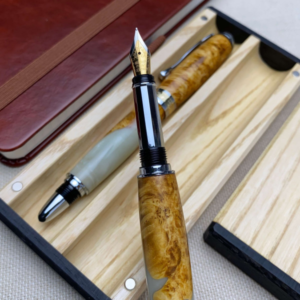 Подарунковий комплект ручок ручної роботи NV-210, дерево капового клена та епоксидна смола