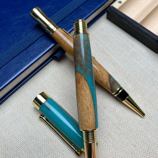 Унікальний комплект ручної роботи: ручка-ролер + кулькова NV-341/173 дерево дуба та епоксидна смола
