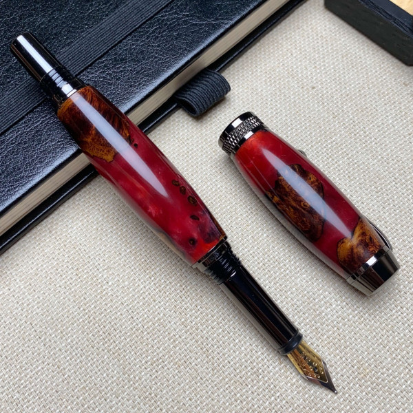 Унікальна перова ручка ручної роботи NV-694 дерево капового клена та епоксидна смола