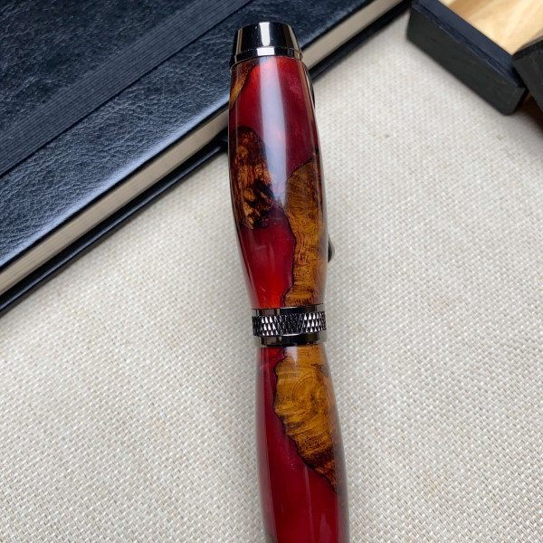 Унікальна перова ручка ручної роботи NV-694 дерево капового клена та епоксидна смола