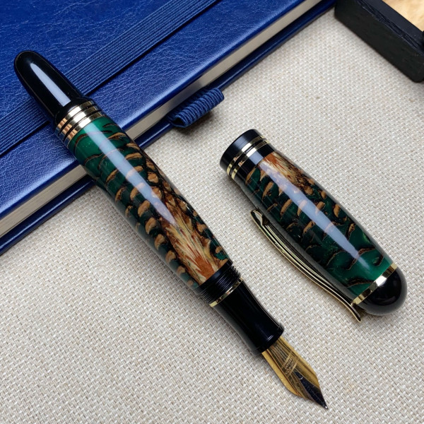 Унікальна перова ручка NV-071 ручної роботи, виготовлена із справжньої шишки та епоксидної смоли