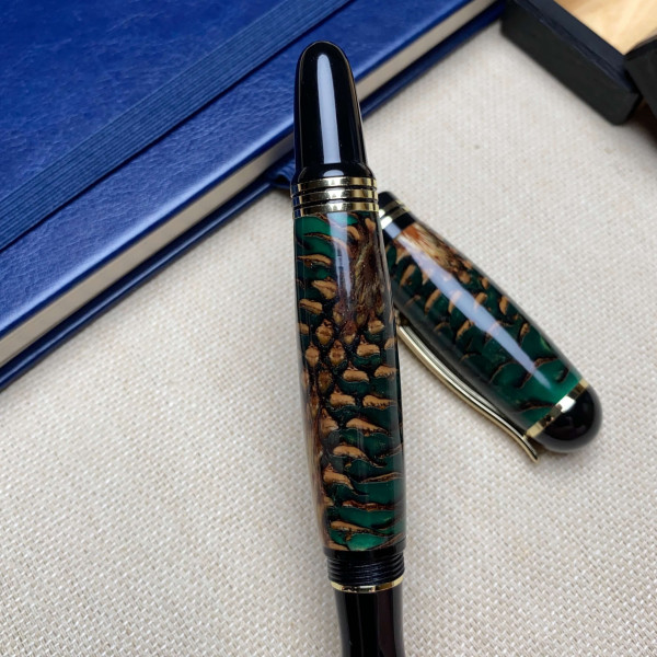 Унікальна перова ручка NV-071 ручної роботи, виготовлена із справжньої шишки та епоксидної смоли