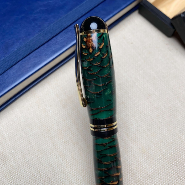 Унікальна перова ручка NV-071 ручної роботи, виготовлена із справжньої шишки та епоксидної смоли