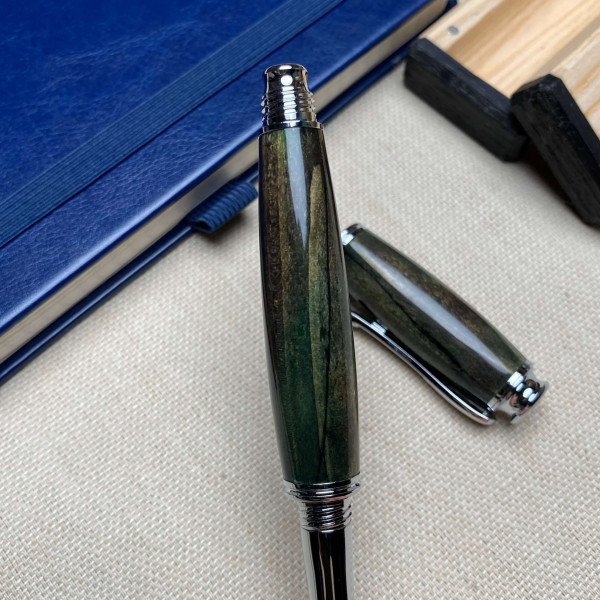 Подарункова перова ручка NV-355 ручної роботи виготовлена із модифікованої деревини сосни