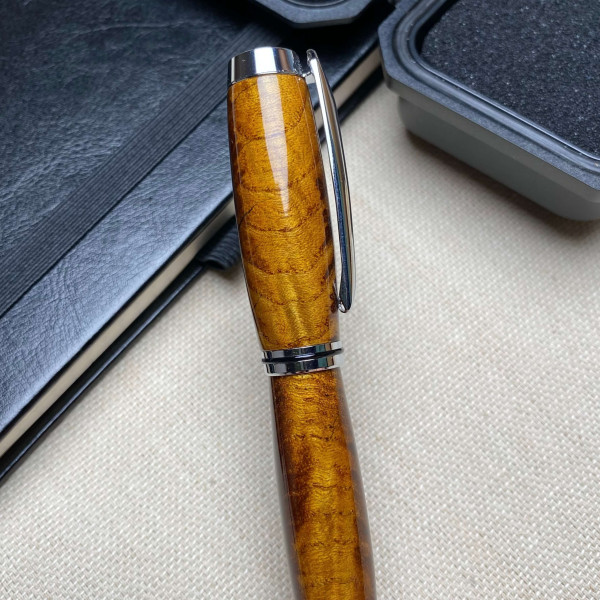 Перова ручка ручної роботи NV-051 модифіковане японське коркове дерево