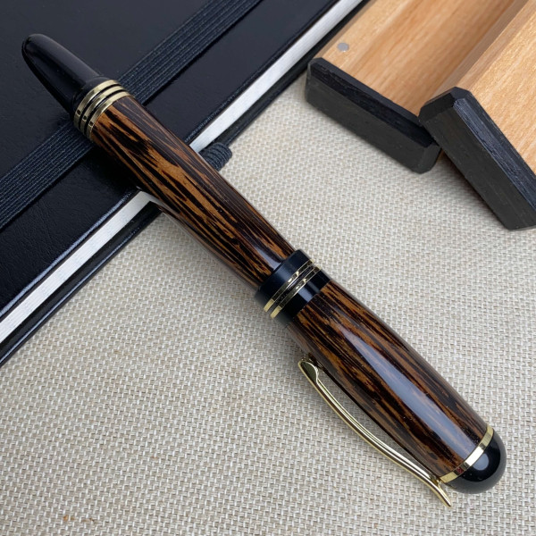 Перова ручка ручної роботи NV-071 виготовлена із екзотичного дерева - чорної пальми