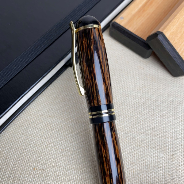 Перова ручка ручної роботи NV-071 виготовлена із екзотичного дерева - чорної пальми