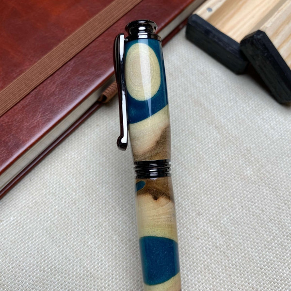 Унікальна перова ручка ручної роботи NV-355 дерево горіха і епоксидна смола