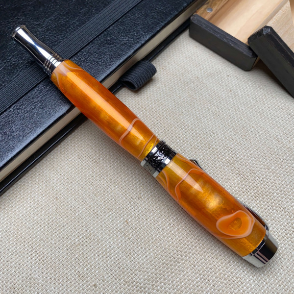 Перова ручка ручної роботи NV-308, акрил