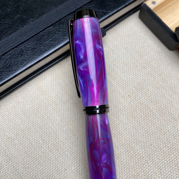 Перова ручка ручної роботи NV-051, акрил