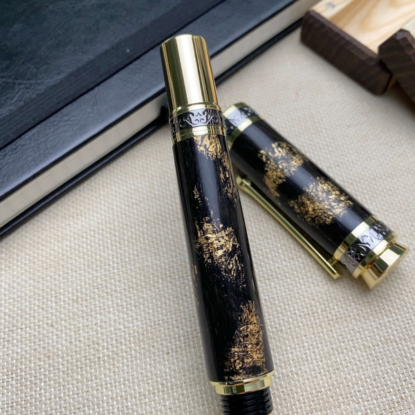 Перова ручка ручної роботи NV-516 дерево мореного дуба та срібна поталь
