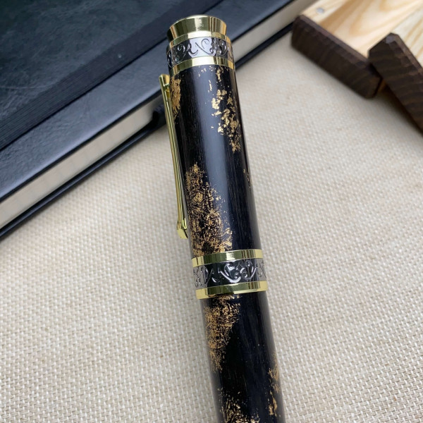 Перова ручка ручної роботи NV-516 дерево мореного дуба та срібна поталь