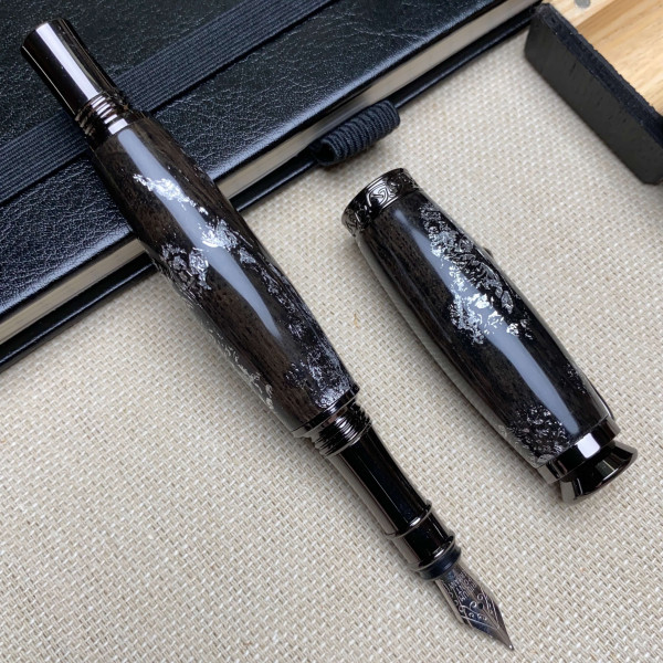 Перова ручка ручної роботи NV-448 дерево мореного дуба та срібна поталь