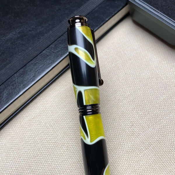 Унікальна перова ручка ручної роботи NV-355 виготовлена із акрилу