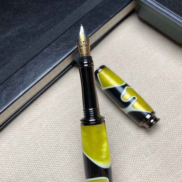 Унікальна перова ручка ручної роботи NV-355 виготовлена із акрилу