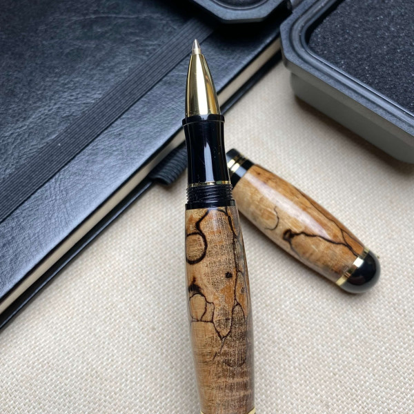 Унікальна ручка-ролер NV-071 ручної роботи, виготовлена із шпальтового дерева бука