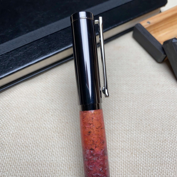 Ручка-ролер ручної роботи NV-452 виготовлена із спец. акрилу