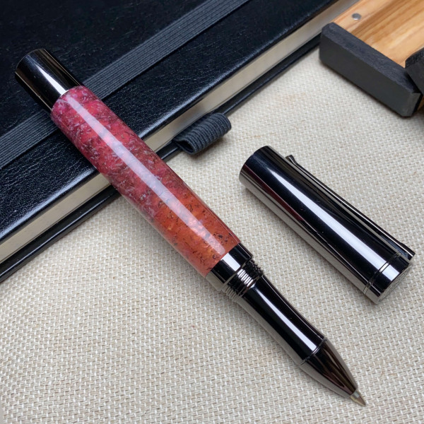 Ручка-ролер ручної роботи NV-452 виготовлена із спец. акрилу