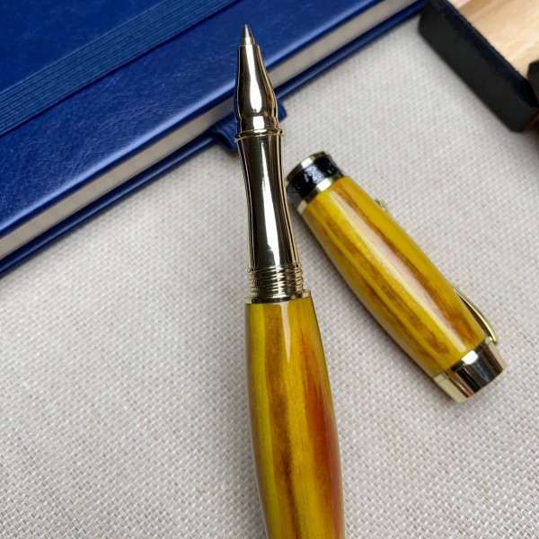 Унікальна ручка-ролер ручної роботи NV-308 виготовлена із модифікованої деревини сосни