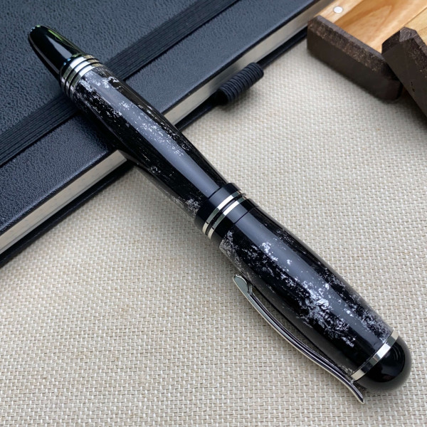 Ручка-ролер ручної роботи NV-071 дерево мореного дуба та срібна поталь