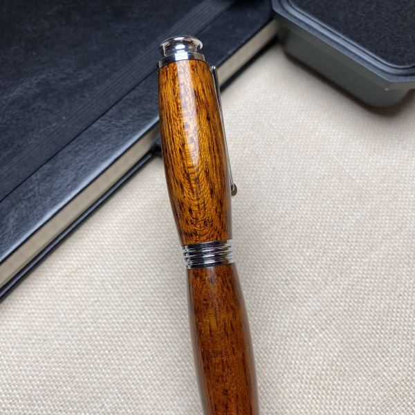 Ручка-ролер ручної роботи NV-355 із тропічного дерева - мербау